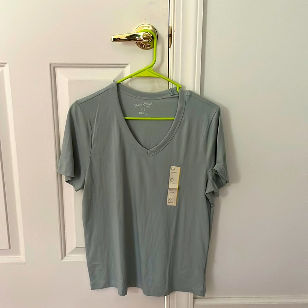 S green tee